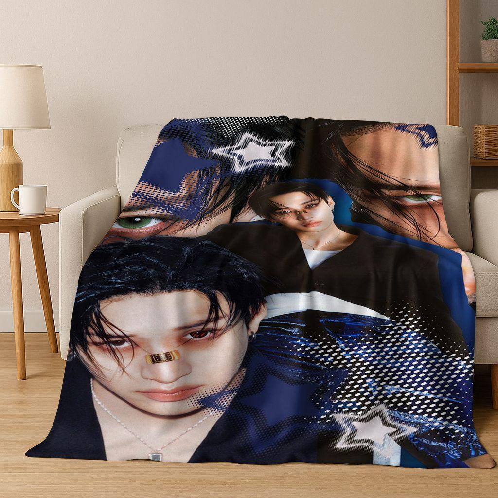 3D Hyunjin Solo KPOP Singer Flannel Blanket,Warm and Cozy Soft Throw Blanket for Home Bedroom Bed Sofa Picnic Office Cover Gift