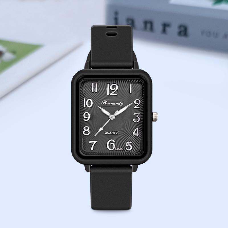 New Silicone Fashion Simple Quartz Wristwatches Female Clock Women Watch Qualities Black Couple Square Women Watches Quartz Watch White Bracelet