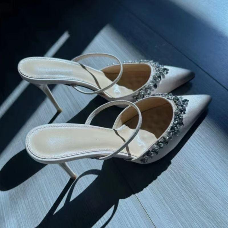 Французский темперамент бежевые стразы туфли-стилет женские 2024 новые сексуальные острый носок сексуальное слово с босоножками