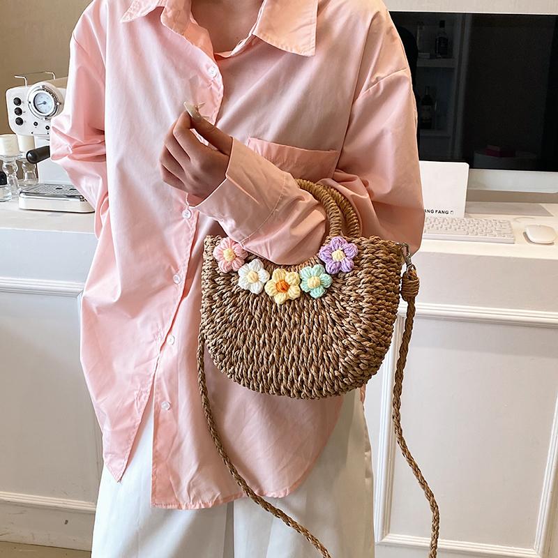 Женская плетёная сумка