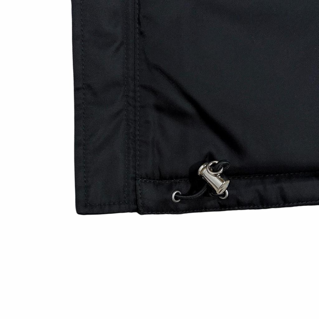 Prada Куртка RE-NYLON® Черная Мужская Размер M Модель SGB804