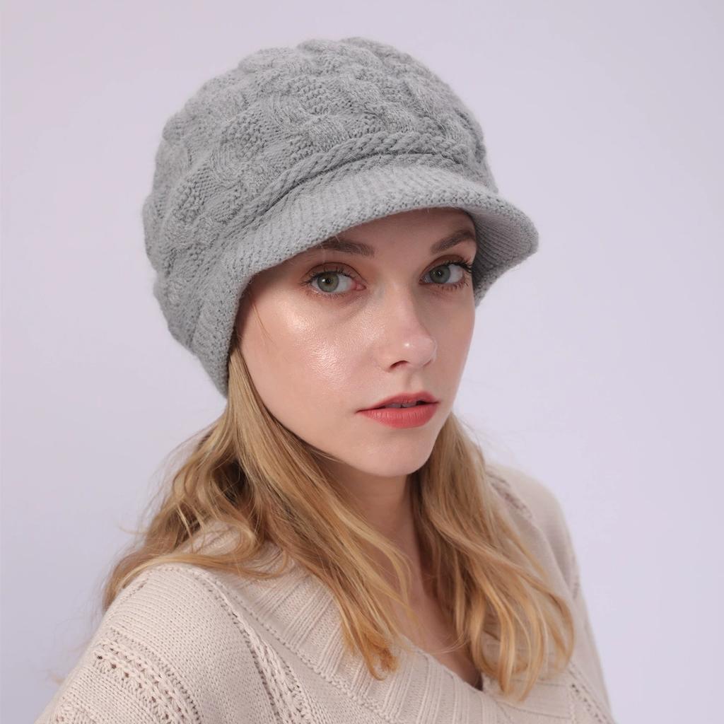 Women's Winter Cable Knit Hat with Fleece Lining, Fashion Beret & Peaked Cap Style, Thickened Warm Beanie for Cold Weather