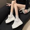 Маленькие белые туфли женские осенние толстые подошвы для пожилых людей с чувством повседневного спорта в высоких туфлях-булочках