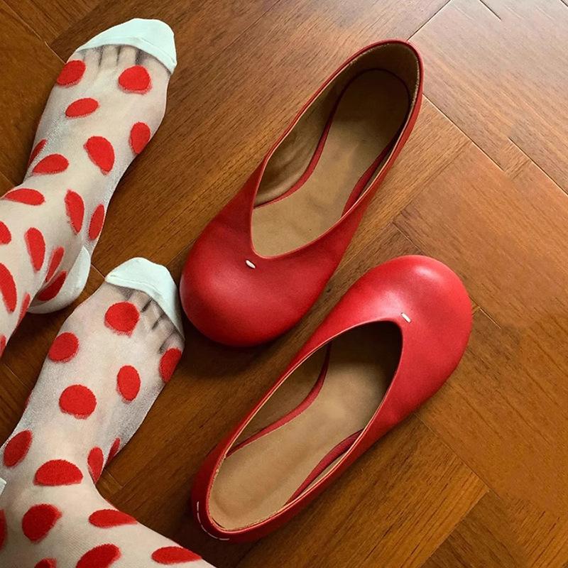 Big Head Shoes Women's 2024 Minimalist Retro Small Red Shoes Flat-soled Grandma Shoes Inner Height Increase Single Shoe Tide