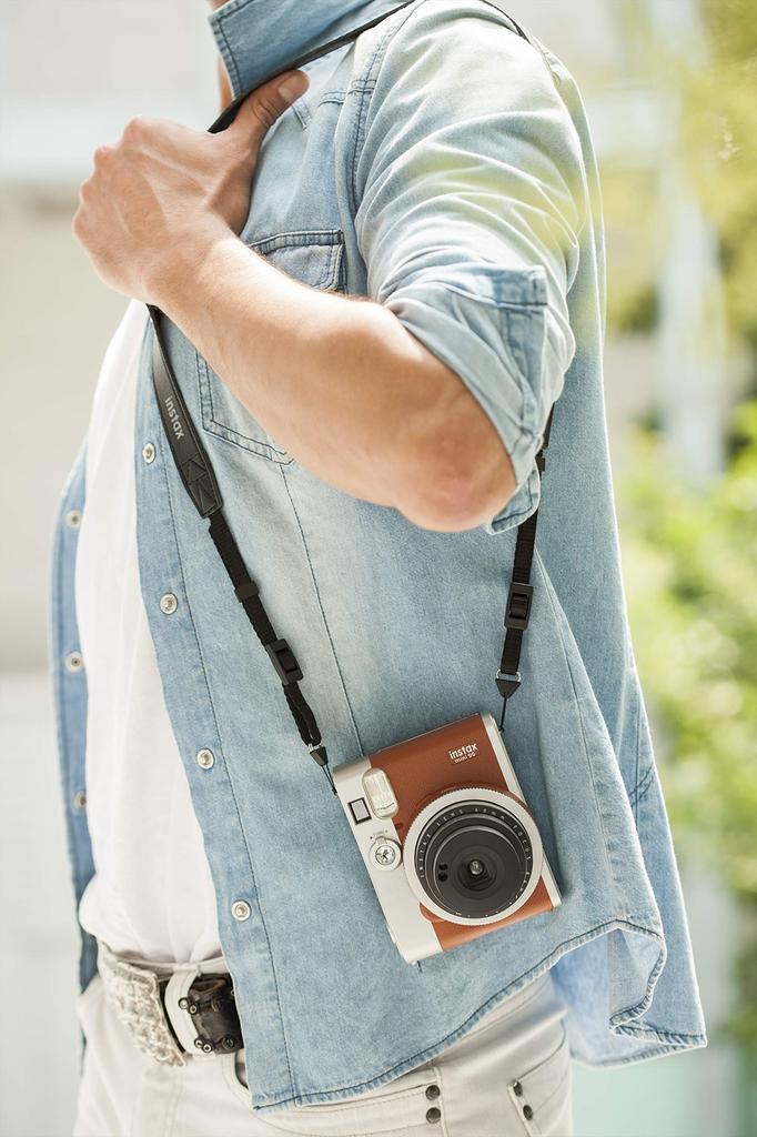 Fujifilm Фотоаппарат мгновенной печати Instax Mini 90 Neo Classic Brown INSTAX MINI 90 BROWN