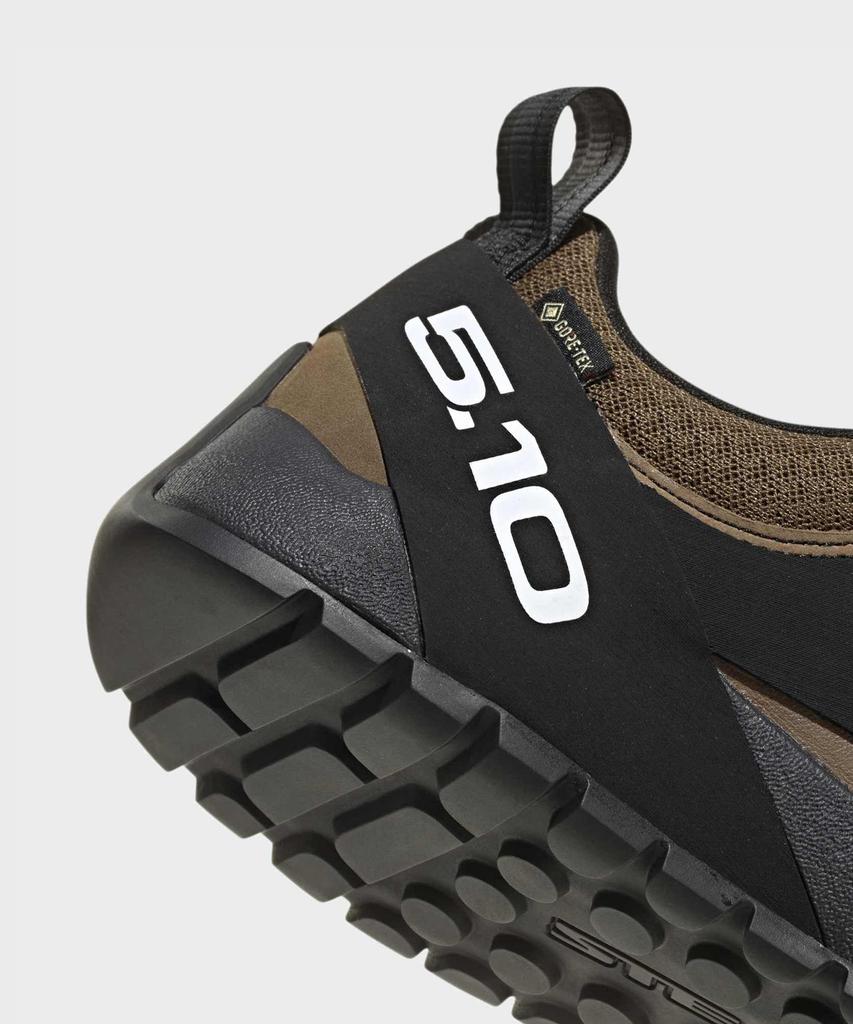 adidas Tenipro Gtx - Коричневый:Черный / Jq6616