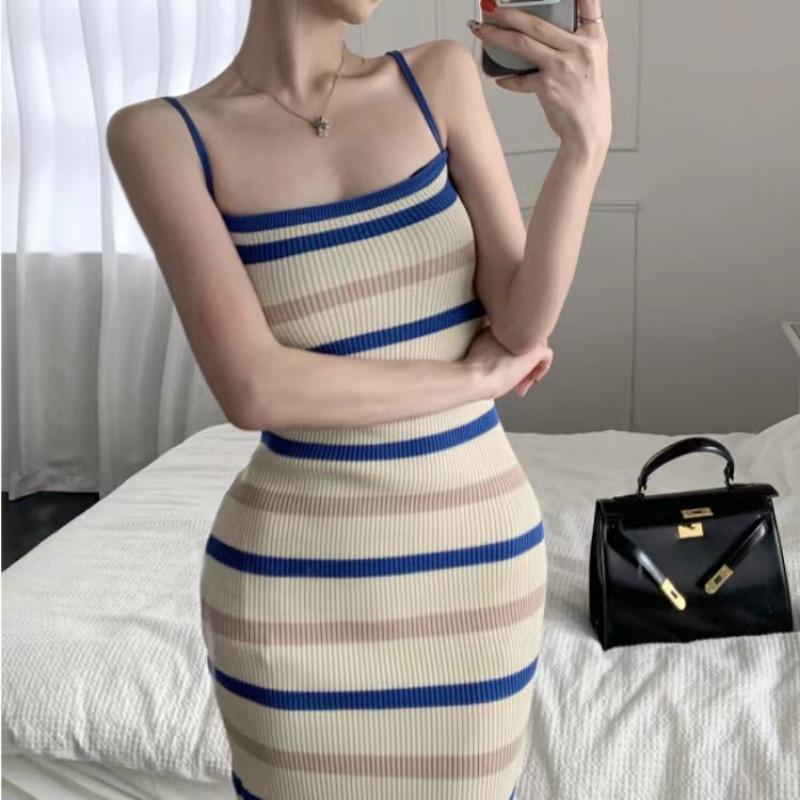 Элегантное женское платье-бретелька, новые летние облегающие трикотажные платья средней длины без рукавов в полоску