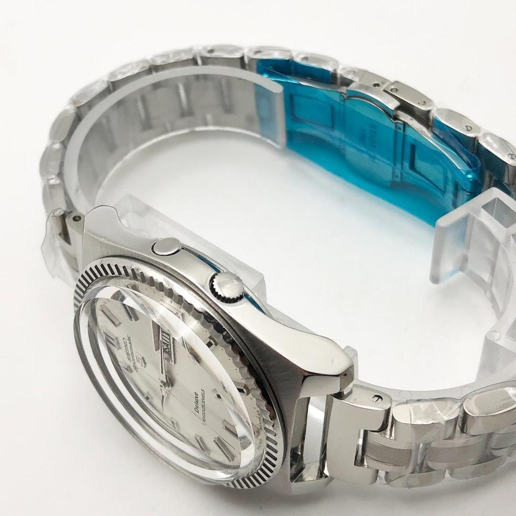 Used Excellent condition, working SEIKO 5 Sportsmatic Deluxe wristwatch
