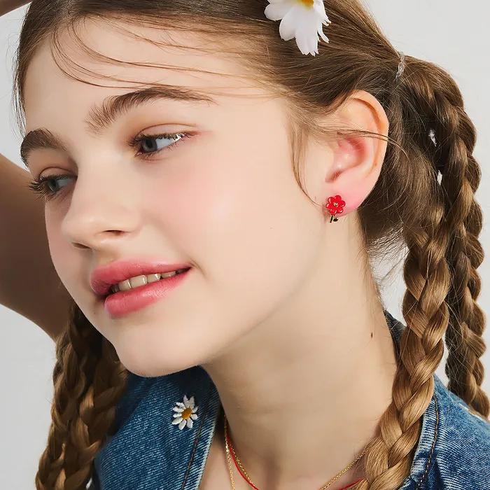 Серьги-цветы Laura Petit Blossom с тинтом