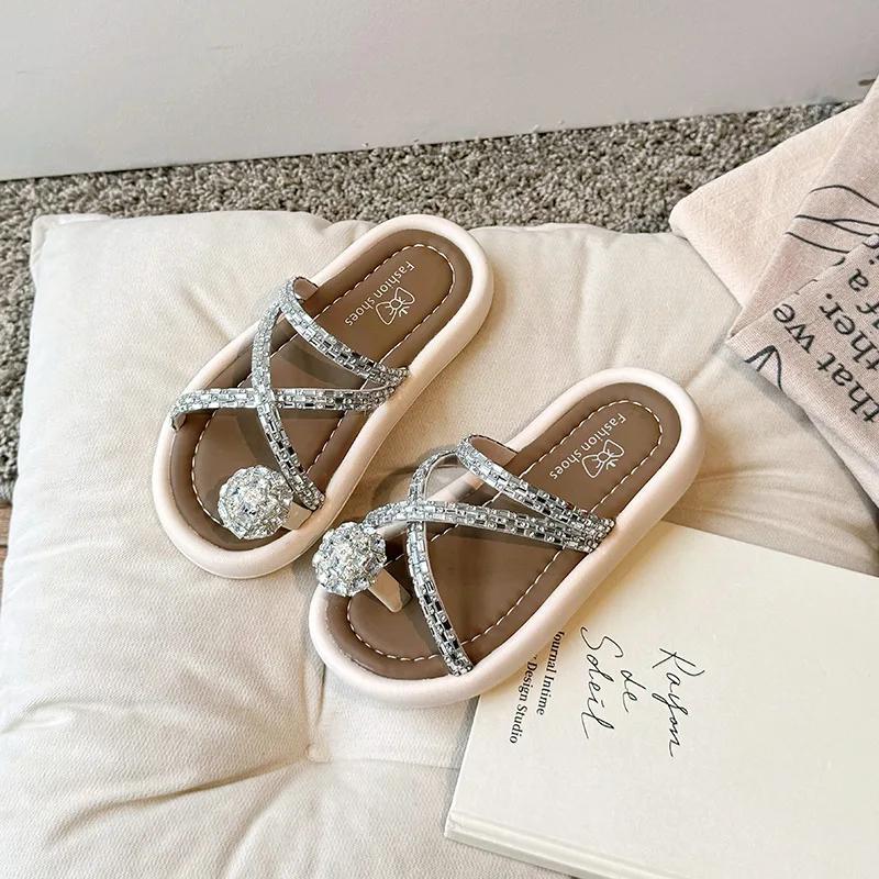 Детские тапочки с оттягивающимся носком для девочек, летняя пляжная обувь для принцессы на отдыхе, детские сандалии с кристаллами, элегантная мода