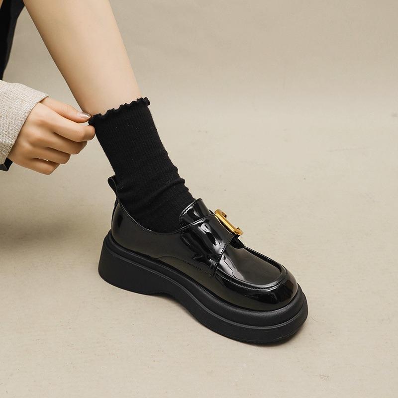 Детские новые туфли для принцессы