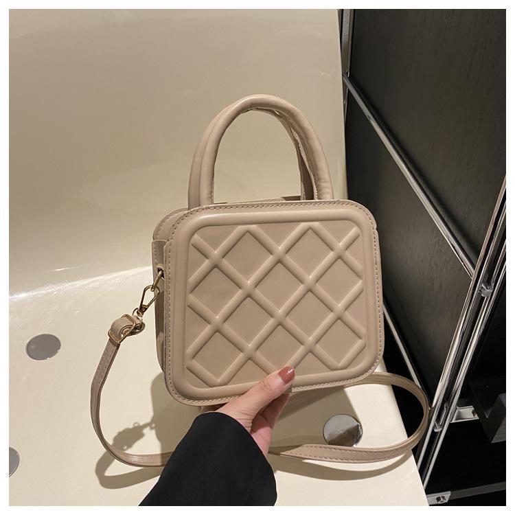 Модная иностранная ромбовидная сумка из искусственной кожи, простая и универсальная, однотонная, маленькая квадратная сумка, женская сумка, нишевый дизайн, одно плечо, переносная сумка с косым креплением