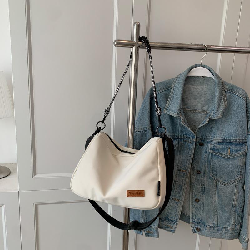 2026 New Large Capacity Canvas Crossbody Bag for Women Trendy School Commute Ins Versatile Casual Shoulder Pillow Bag