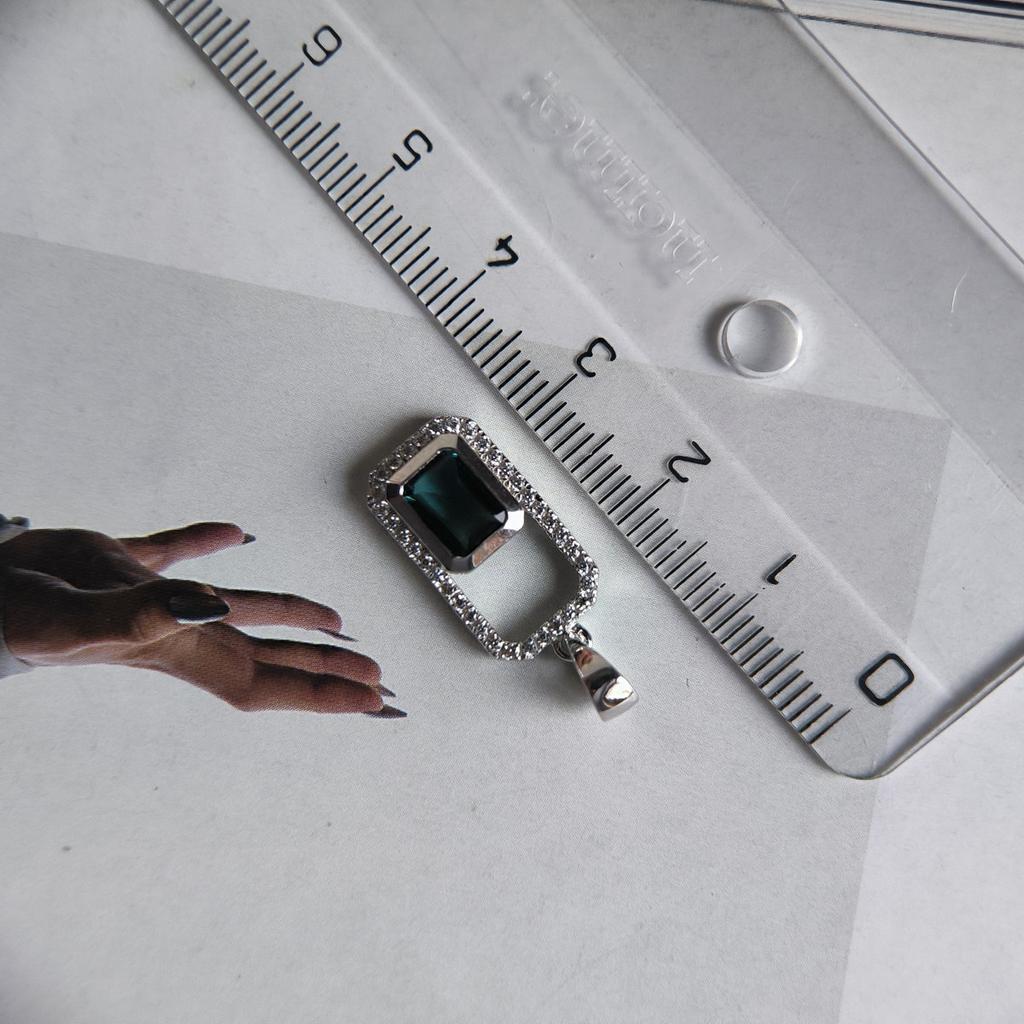 Серебряная подвеска с топазом Лондон Блю 1.18ct, фианитами (2204756)