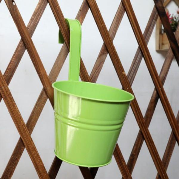 Изысканный железный подвесной цветочный горшок для украшения балкона