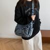 Vintage fashion denim casual shoulder bag women's new versatile multi-pocket lightweight crossbody small square bag trendy