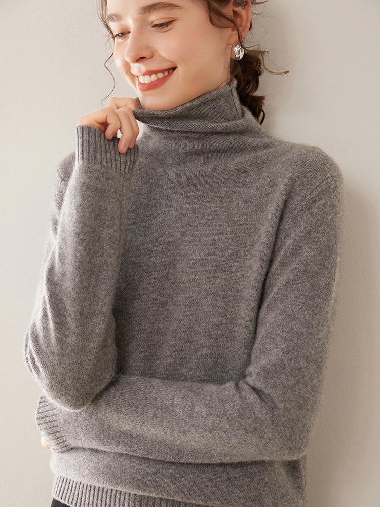 Cashmere Stack Collar Sweater: 2025 Autumn/Winter Women's Loose Slimming Korean Style Pullover Base Layer.