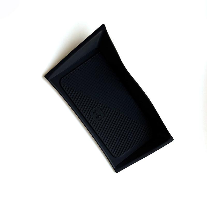 Силиконовый коврик для беспроводной зарядки Volvo XC60: Пылезащитный, Нескользящий Органайзер для Модификации Центральной Консоли, Подходит для 26 Моделей