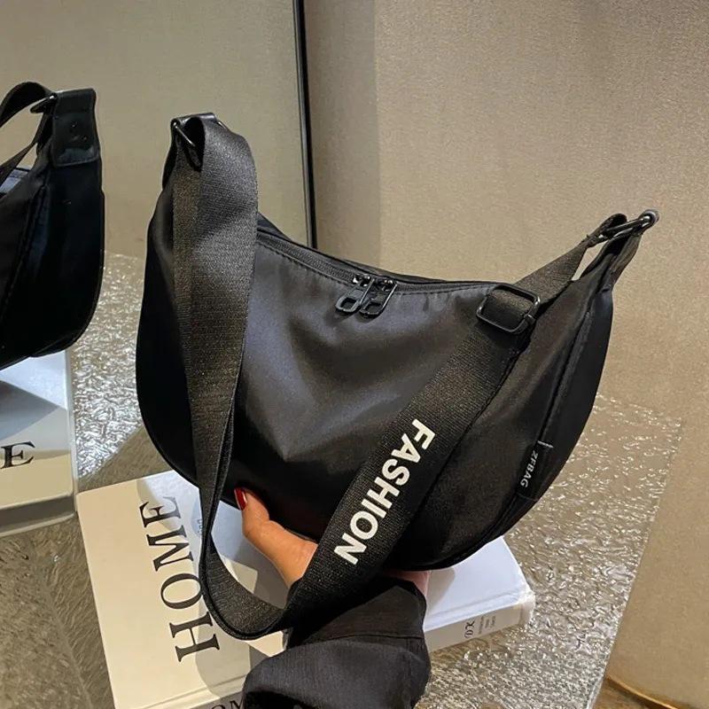 2025 Водонепроницаемая сумка для пельменей Oxford Crescent: Стильная сумка через плечо и почтальонка весна/лето