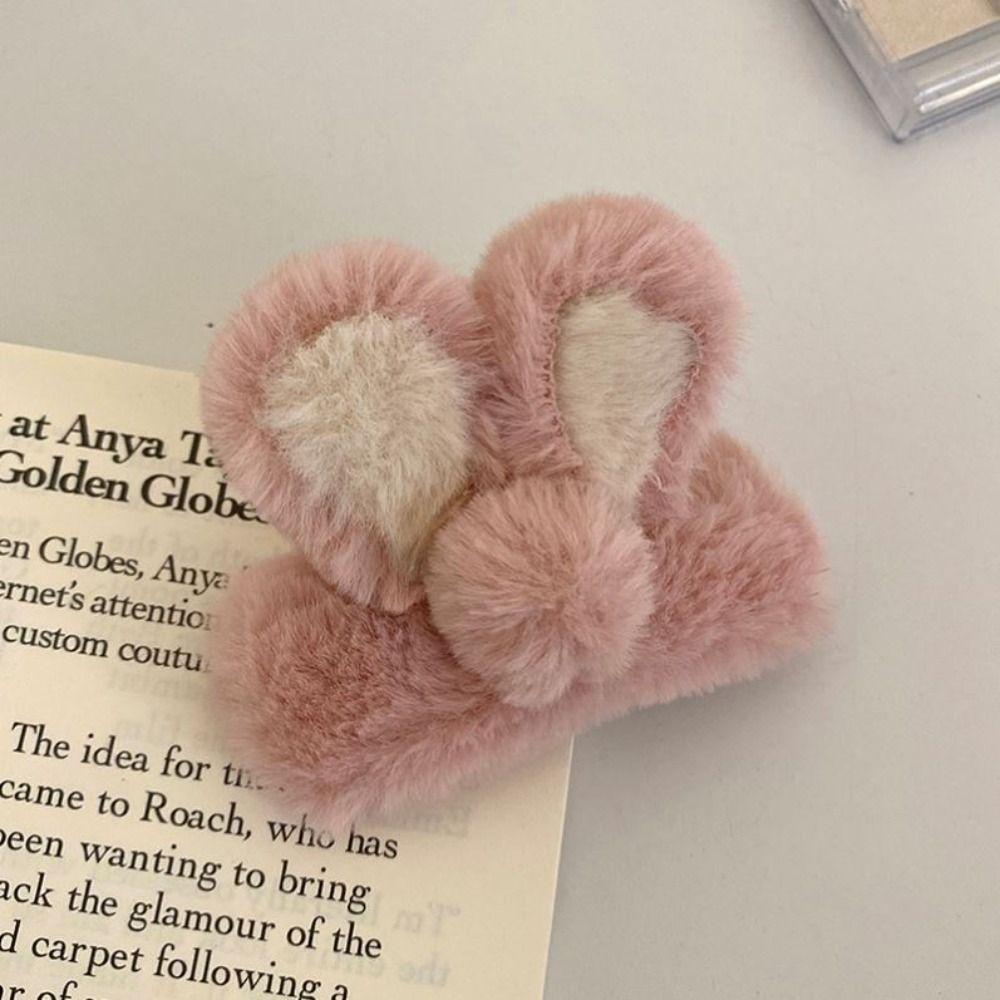 Fluffy Plush Claw Clip Korean Style Sweet Ponytail Clip Autumn Plush Hair Claw Girl