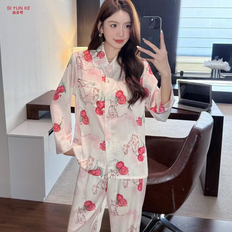 Autumn new sweet and cute cartoon cat print pajamas Korean version of girls' ice silk long-sleeved loungewear can be worn outside