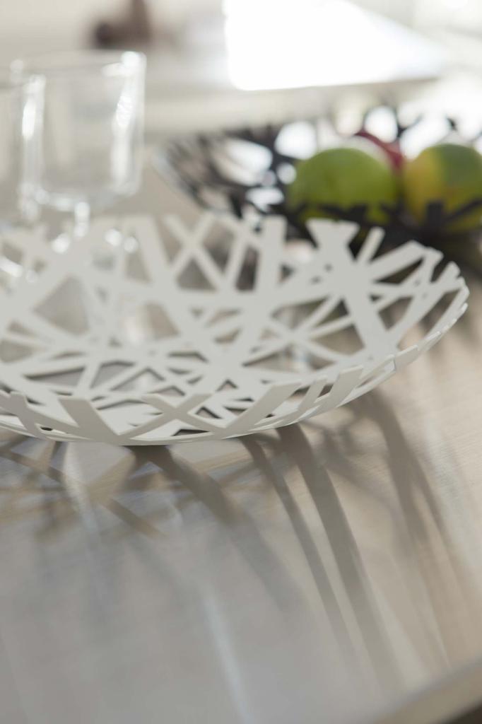 Yamazaki Jitsugyo (Yamazaki) Fruit Ball White Approx. W26 X D26 X H4.5cm Tower Sweets Container Fruit Fruit Basket 2497