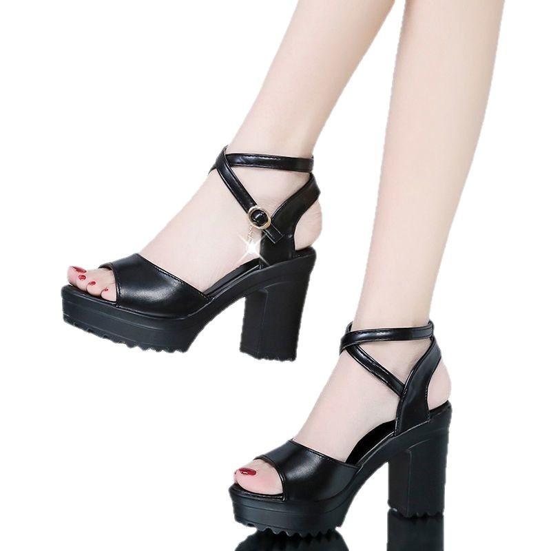 Корейская версия женских босоножек на толстом каблуке 2025 новая летняя сексуальная обувь с открытым носком на высоком каблуке платформа водонепроницаемая трендовая универсальная женская обувь