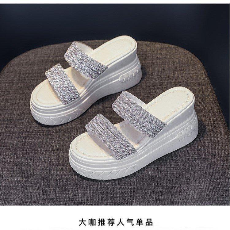 2024 лето новые модные женские шлепанцы на толстой подошве в корейском стиле на плоской подошве на высоком каблуке с перемычкой прохладные шлепанцы с открытым носком для ношения