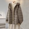 Женская осенняя клетчатая куртка с капюшоном