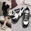 Обувь для папы Женская обувь Весна Новая обувь для увеличения роста Ins Tide Осенняя и зимняя спортивная обувь Осень Толстая подошва Универсальная обувь