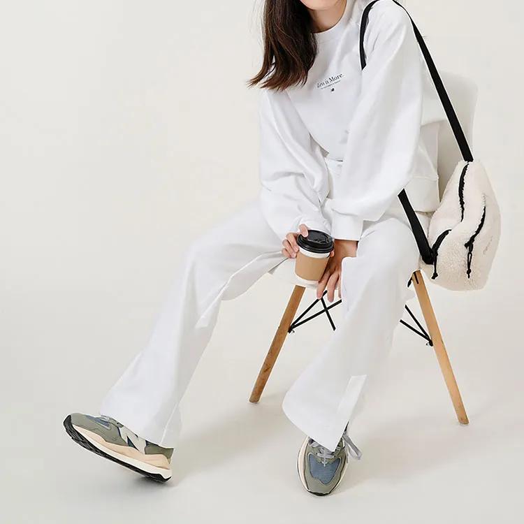 New Balance Sweatshirt Women's White (Unisex) Sweatshirts 5CC13022 WT
