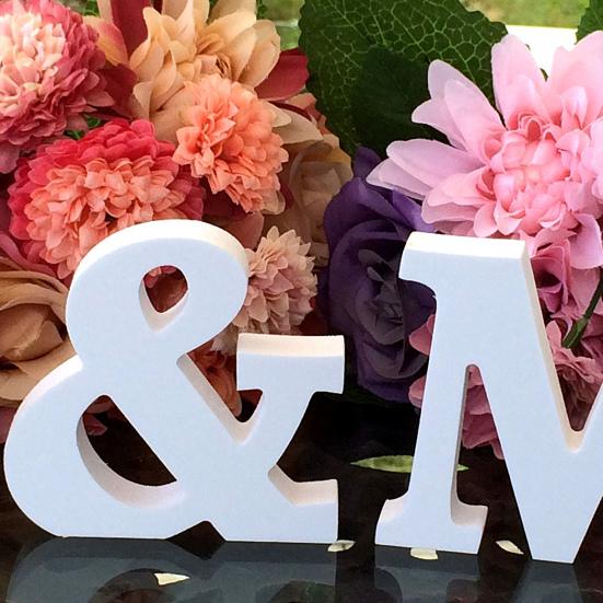 Белые знаки мистера и миссис свадебные буквы украшения отдельно стоящие романтические украшения стола