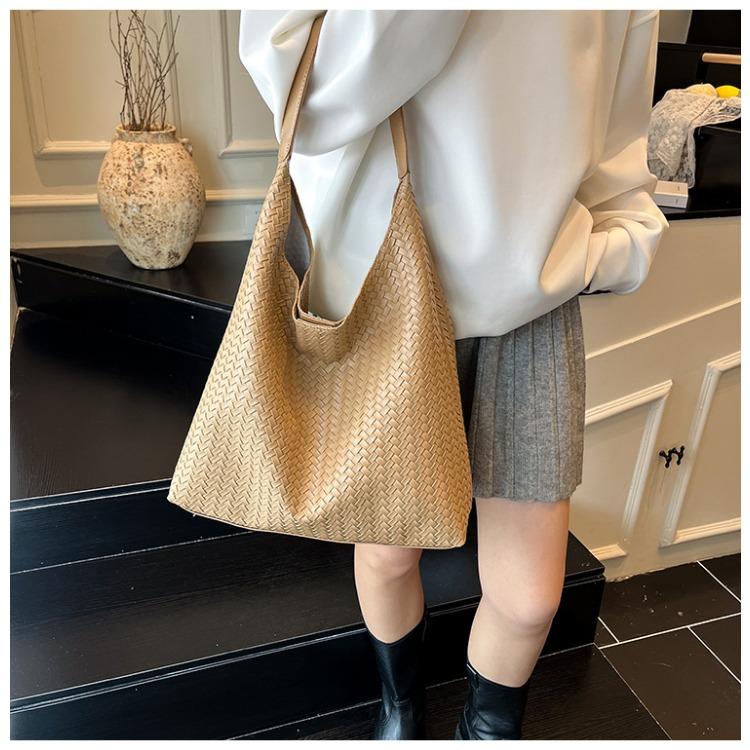 Fashion Women Shoulder Bag Large-capacity Leisure Commuting Bag with Pouch Top Handle Bag Trendy Satchel Hobo Bag Woven Tote Bag