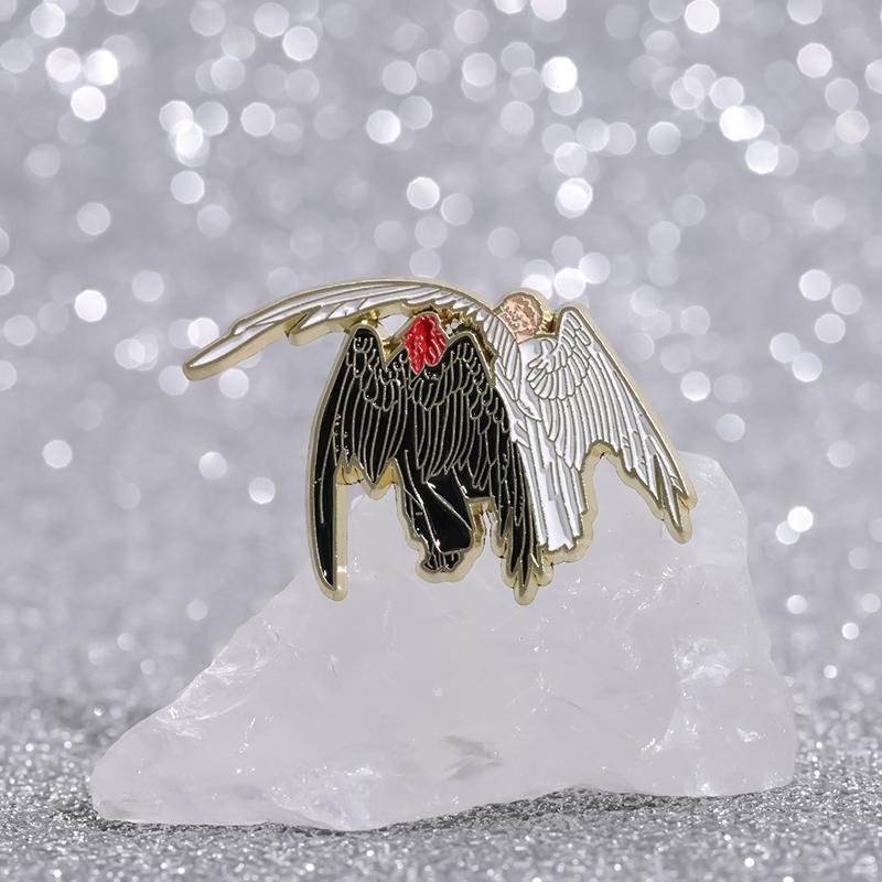 Angel Wing And Devil Wing Enamel Pins Custom Black And White Angel Brooches Lapel Badges Animal Jewelry Gift for Friends