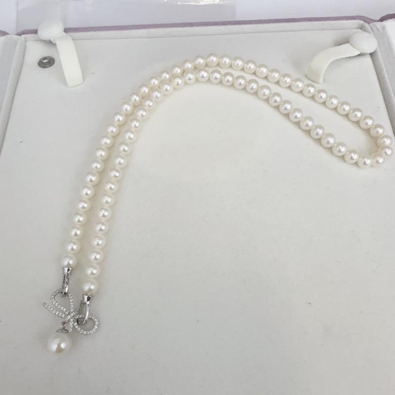 Ожерелье из круглого пресноводного жемчуга 5,5-6 мм с серебряной застежкой S925 и застежкой-бабочкой с одиночной жемчужиной 7-8 мм