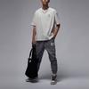 Jordan Мужская повседневная футболка Flight Essentials с логотипом большого размера с короткими рукавами и заниженными плечами, парус DZ7314-134