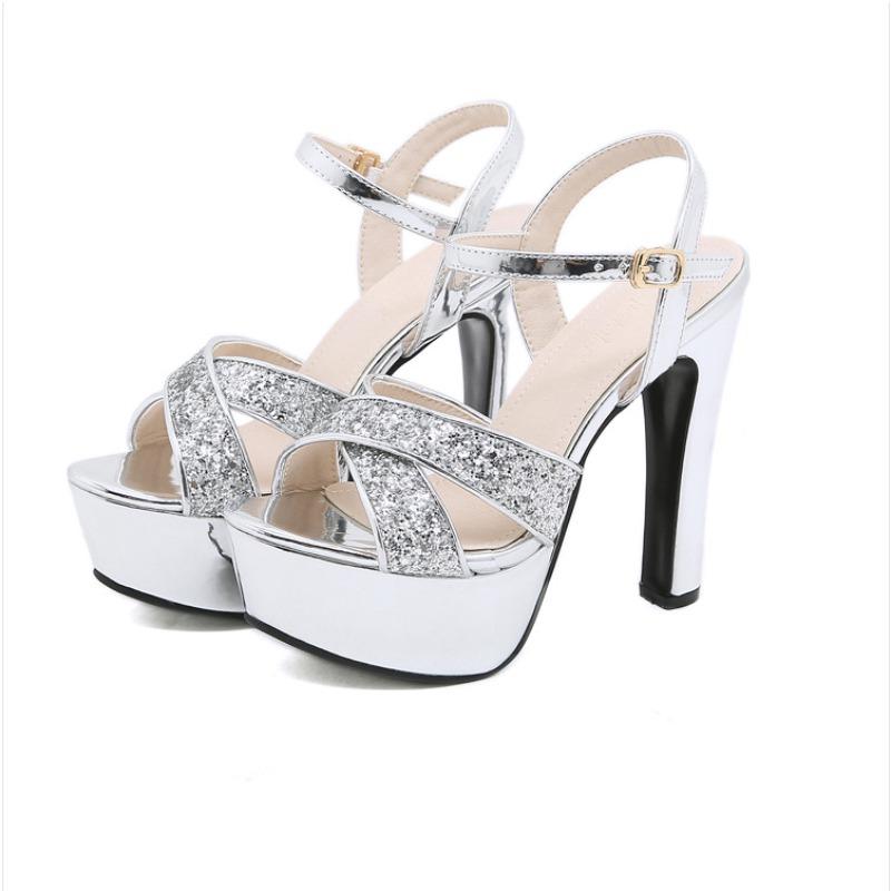 Мода Модные женские босоножки на платформе туфли-лодочки для вечеринок из искусственной кожи на тонком каблуке 13,5 см Летние туфли с пряжкой и ремешком в форме буквы А с пайетками Женские туфли серебристого цвета