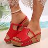 Мода 2025 Лето Женские шлепанцы с открытым носком больших размеров Горячая распродажа Сандалии на платформе танкетке с круглым носком Уличные повседневные шлепанцы с заклепками