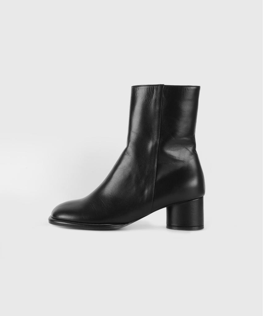 Then Moia Ankle Boots (Long Boot Cover) / Black