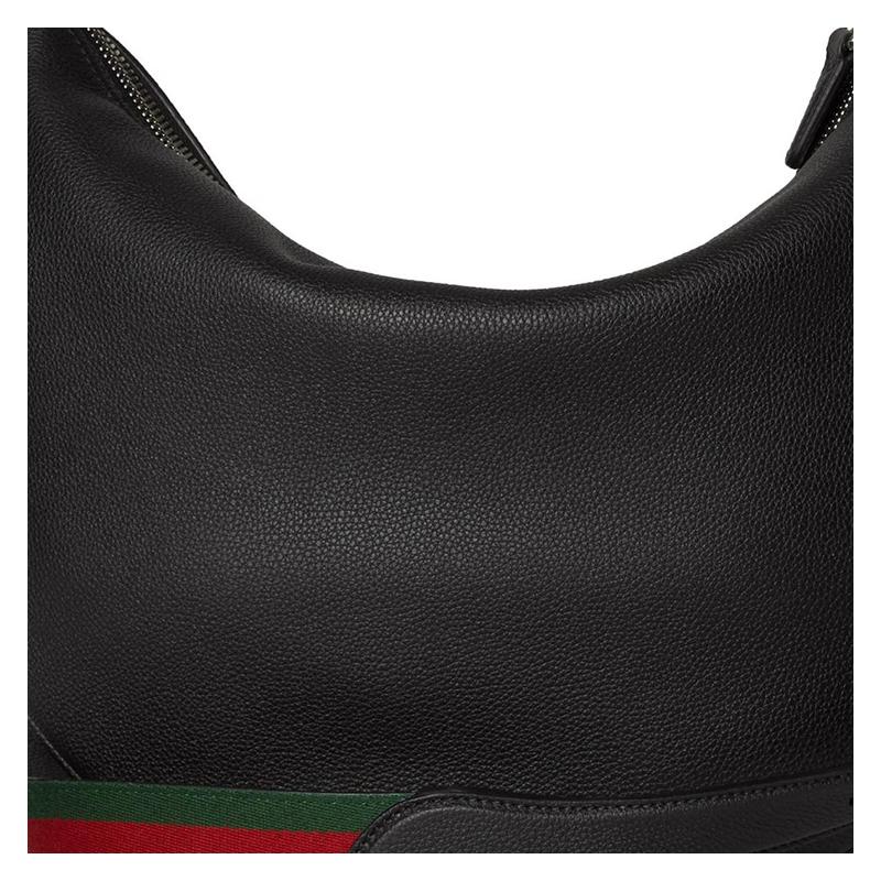 Gucci Body Removable and adjustable shoulder strap with zipper closure, grained soft leather, shoulder crossbody bag, small size, men's black