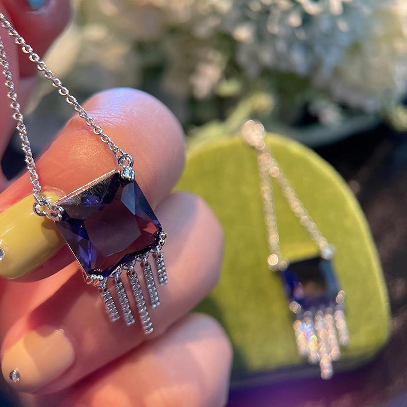 Креативные модные квадратные серьги-мешки с бахромой, слегка инкрустированные цирконием, трендовые украшения