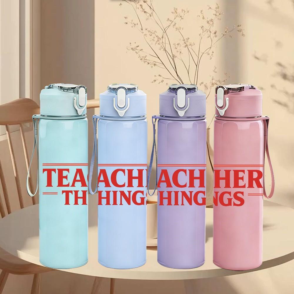 1PC Teacher Things Letter Print 750ml Color Plastic Sports Water Bottle Leakproof Flip Straw Lid Suitable for Sports Office Home Use