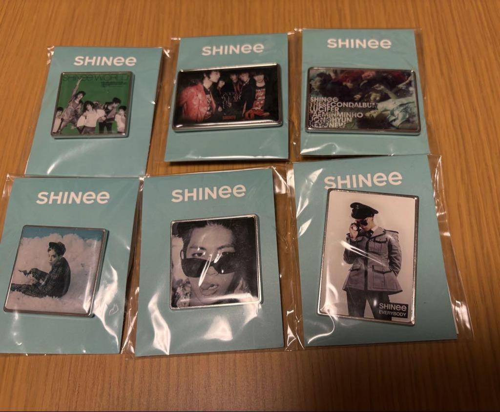 [USED] SHINee Korean Official Goods EPOXY BADGE