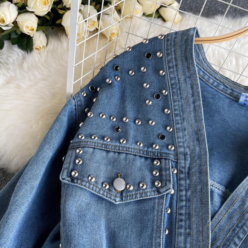 Autumn and Winter Retro Design Sense of the New Loose Short Heavy Riveted Beads Loose Denim Jacket