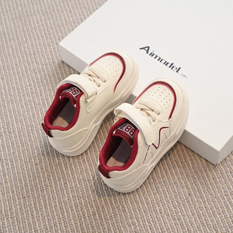 Детская спортивная обувь весна и осень новая повседневная обувь для мальчиков обувь на доске обувь для малышей на мягкой подошве детские маленькие белые туфли одинарная обувь