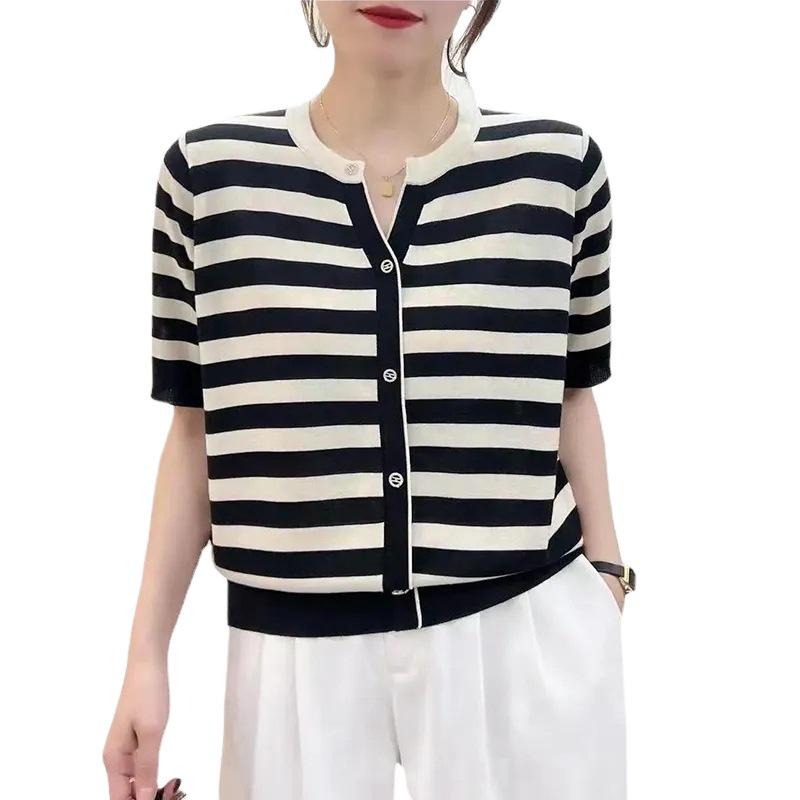 Новый стильный полосатый кардиган с V-образным вырезом - большой размер, свободный вязаный свитер с короткими рукавами