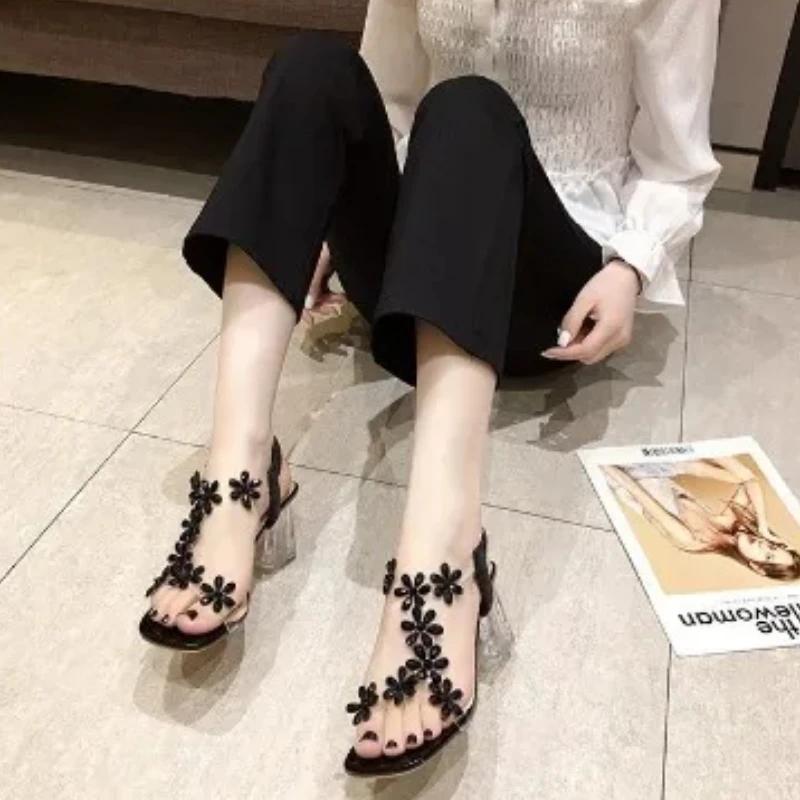 Модные прозрачные акриловые босоножки на высоком каблуке с кристаллами и цветком в форме буквы Т, модные женские босоножки 2024 года, горячая распродажа, туфли-лодочки с квадратным носком для женщин