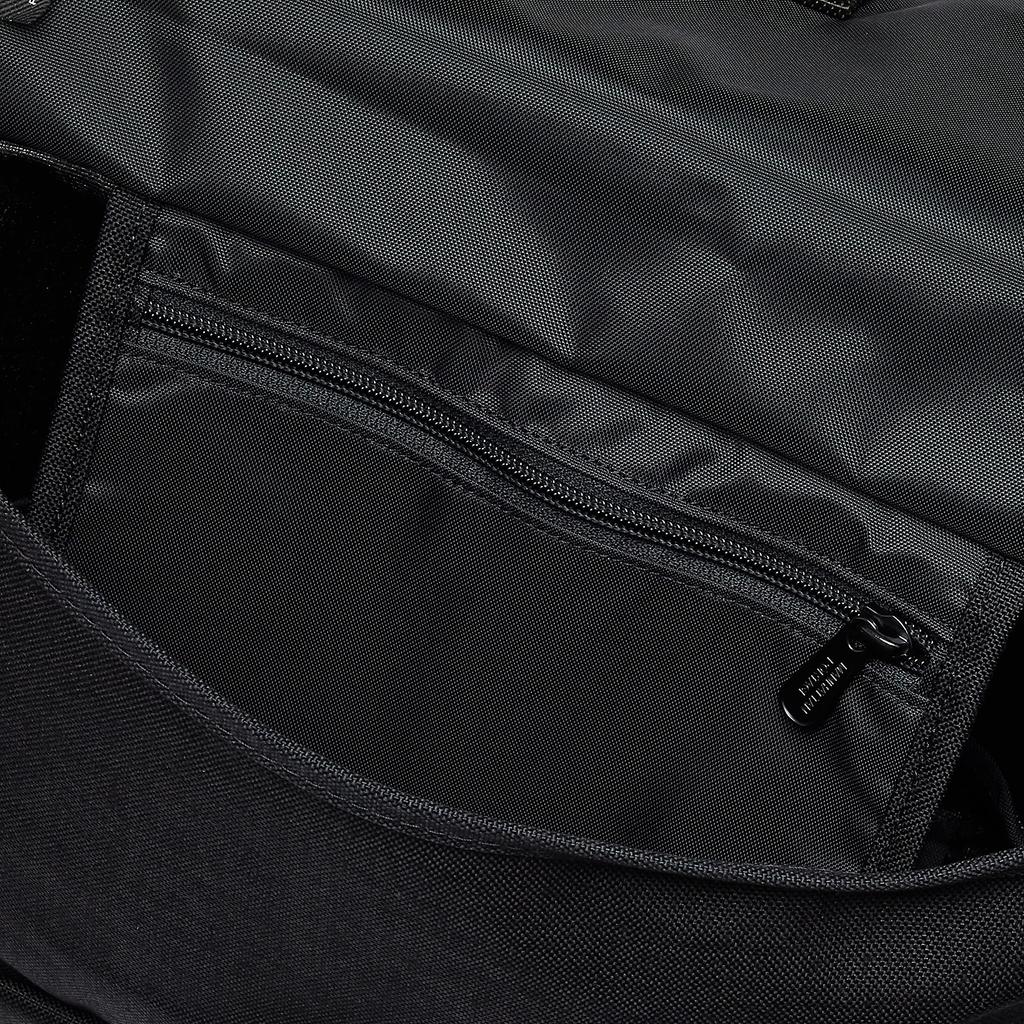 Оригинальная сумка-мессенджер из нейлона с клапаном и карманом на молнии JR MP1605JRFZP черного цвета [Manhattan Portage] [официальный]