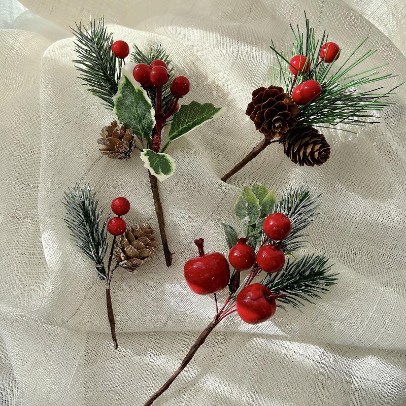 Natural Dried Pine Cones for Christmas Tree Decoration, Photography Props, Floral Wreaths, and Bouquets.