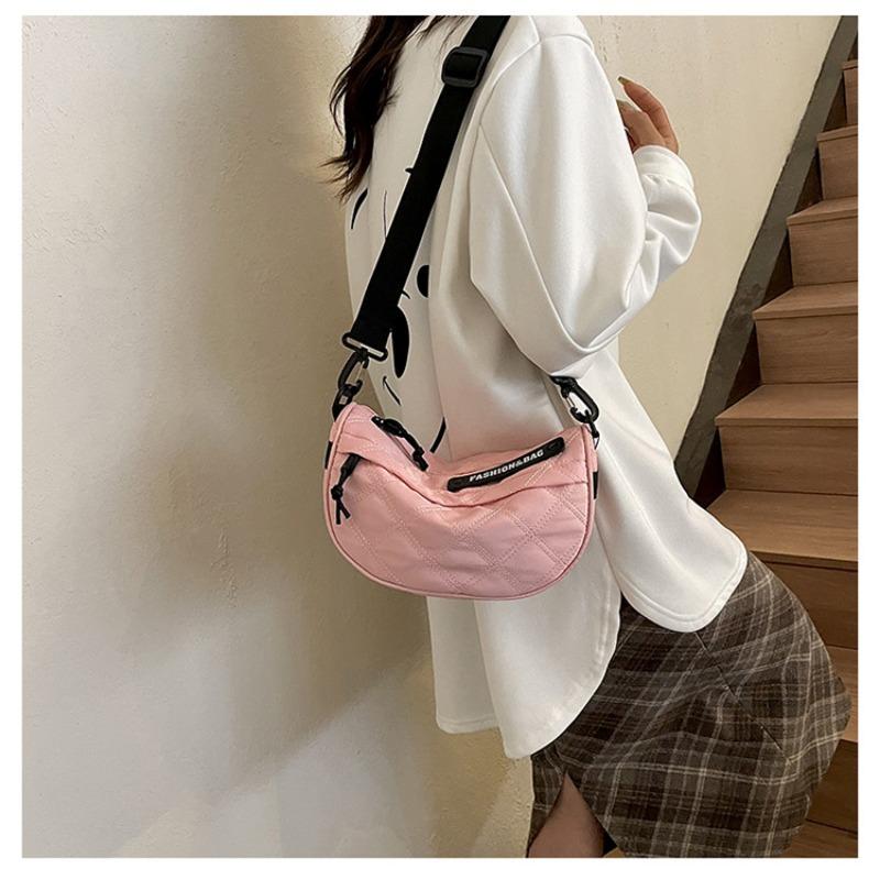 Новая коллекция осень-зима 2023 года: женская сумка через плечо с большой вместимостью, высококачественный дизайн, нишевый дизайн, сумка-седловидная сумка на одно плечо